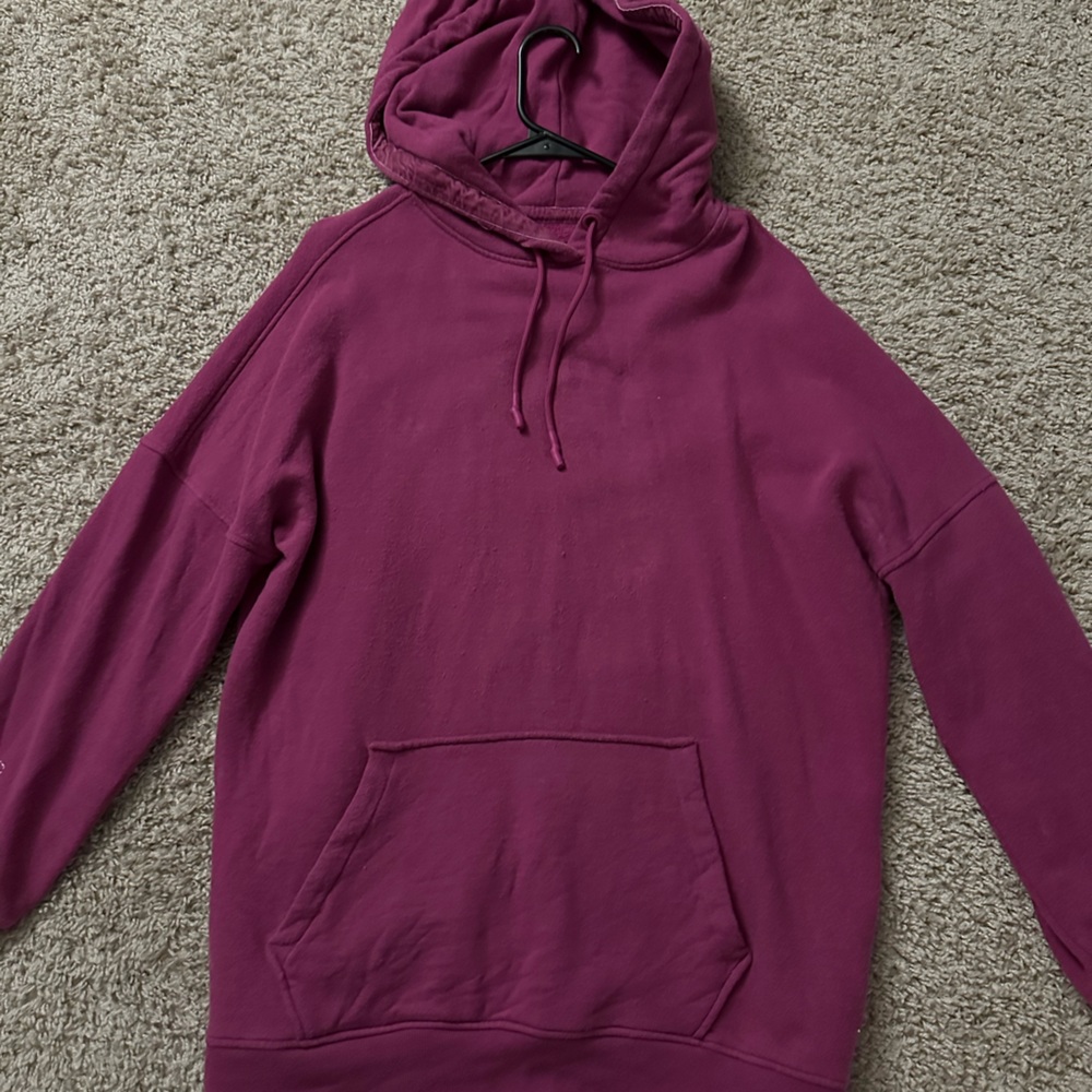 UGG EXTREMELY OVERSIZED HOODIE
